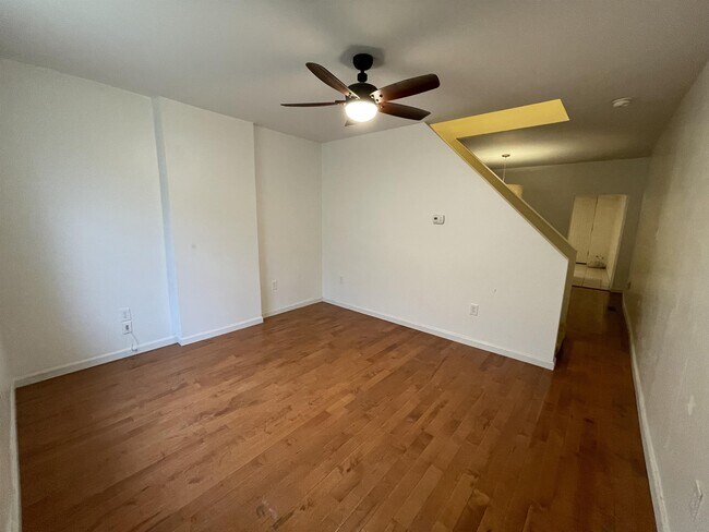 Foto del edificio - 1334 S Hicks St