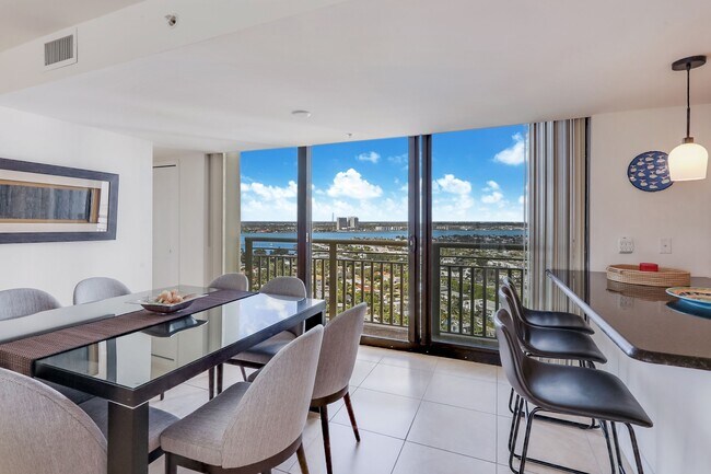 Building Photo - 3000 N Ocean Dr
