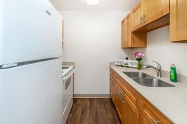 Interior Photo - Village Green Apartments