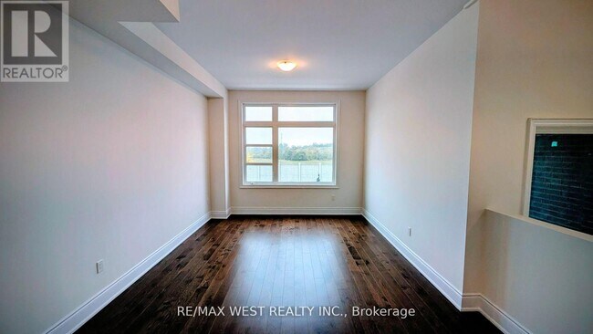 Photo du bâtiment - 138 Wascana Rd