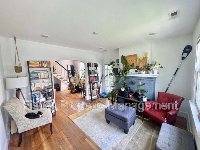 Foto del edificio - 2205 Fenton St