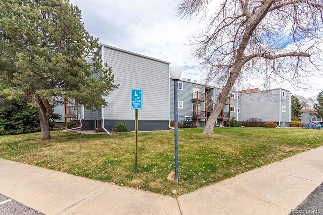Foto del edificio - 16359 W 10th Ave