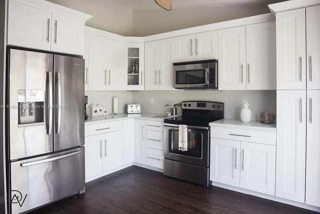 Foto del edificio - 14504 SW 144th Terrace