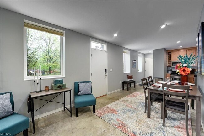 Foto del edificio - 2150 W 18th St
