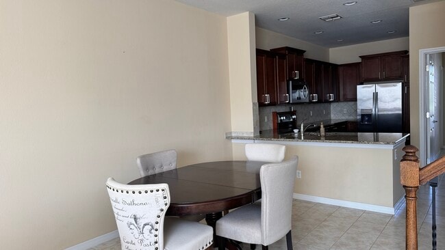 Building Photo - 12016 Lorenza Ln