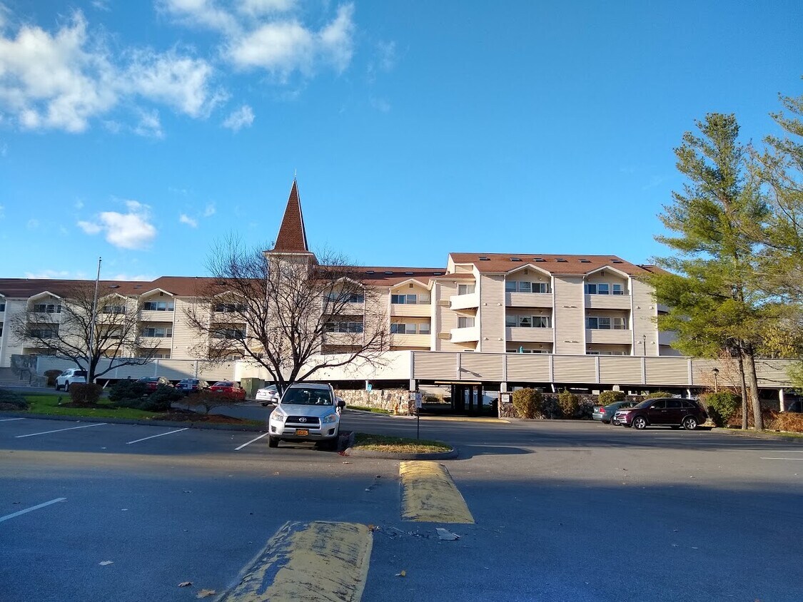 163 South St Unit 23, Danbury, CT 06810 Condo for Rent in Danbury, CT