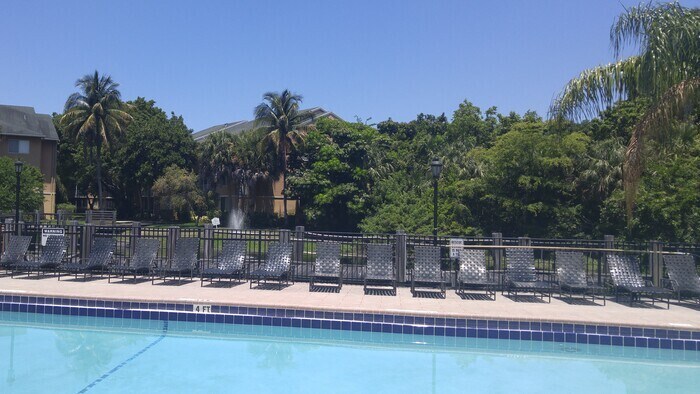 Building Photo - Windward HC LLC units from $1625-$1750 1be...