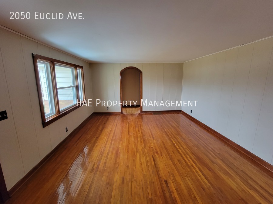 Primary Photo - 2050 Euclid Ave.