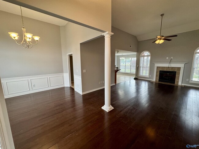 Building Photo - 14606 Eva Cir