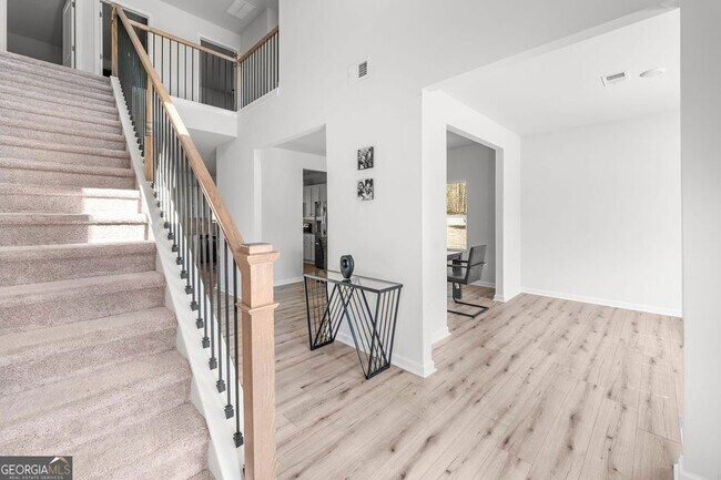 Foto del edificio - 100 Petunia Ct