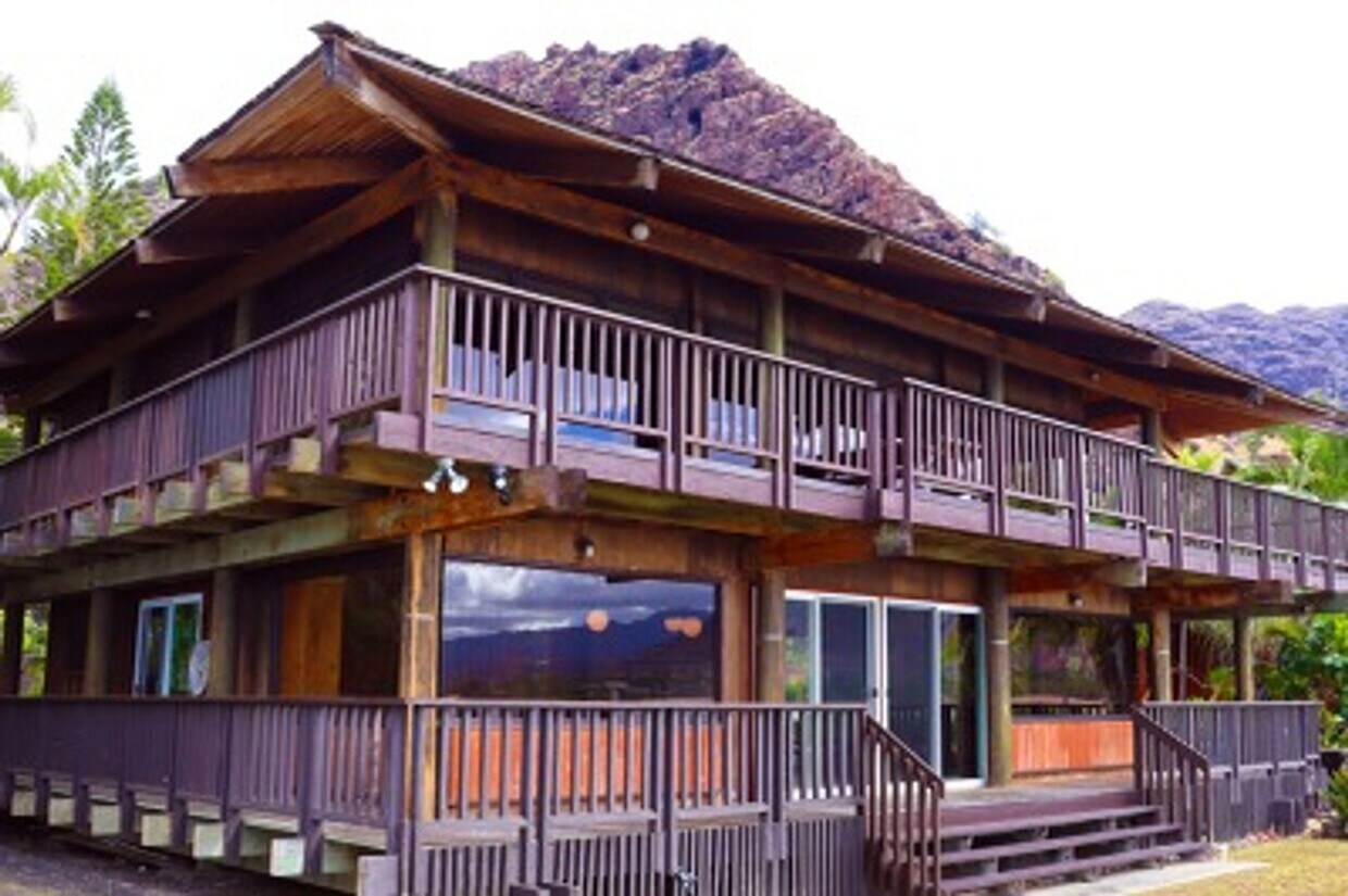 Foto principal - Steps from the Sand – Oceanfront Rental Av...