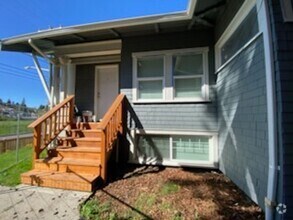 Building Photo - 4724 7th Ave NE