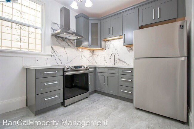 Building Photo - 1 br, 1 bath House - 206 Steiner Street  A...