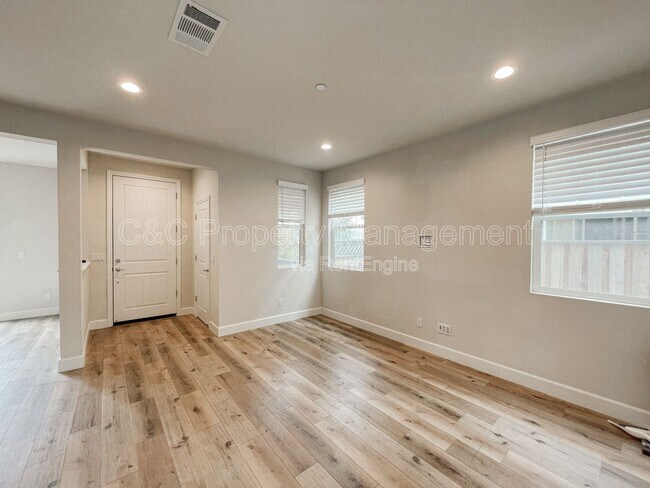 Building Photo - 581 Rosa Monte Wy