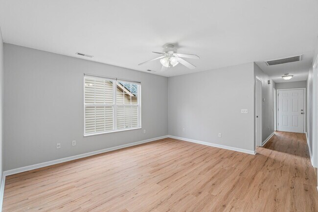Building Photo - 10605 Missoula Way