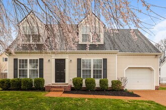 Building Photo - 2853 Sutherland Dr