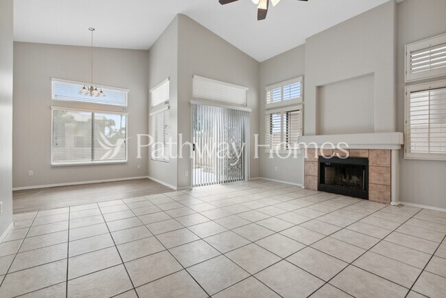 Building Photo - 15071 N 90th Dr