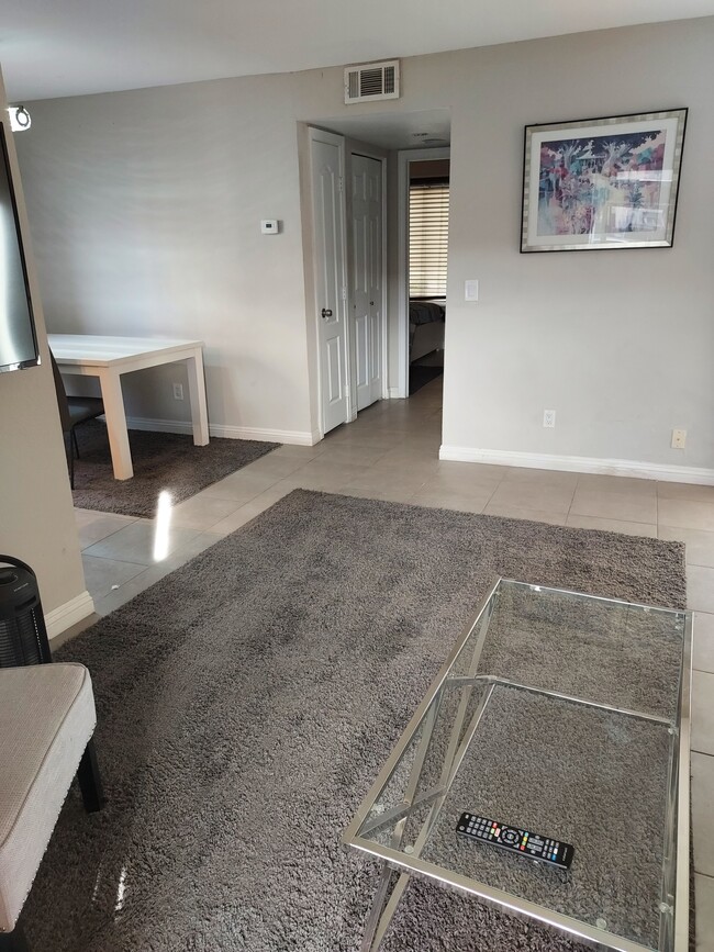 Foto del edificio - 7200 Pirates Cove Rd