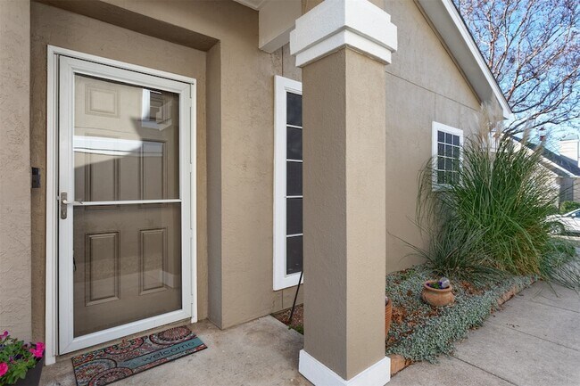 Foto del edificio - 8400 Hickory St