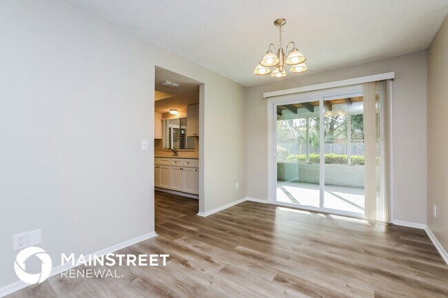 Foto del edificio - 1800 Gladiolas Dr