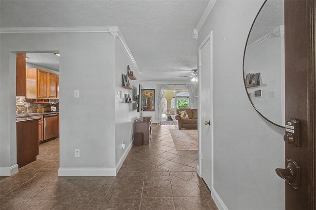 Building Photo - 1730 Oak Valley Dr