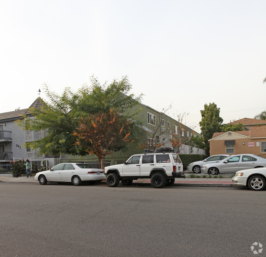 Foto del edificio - 245 W Verdugo Ave