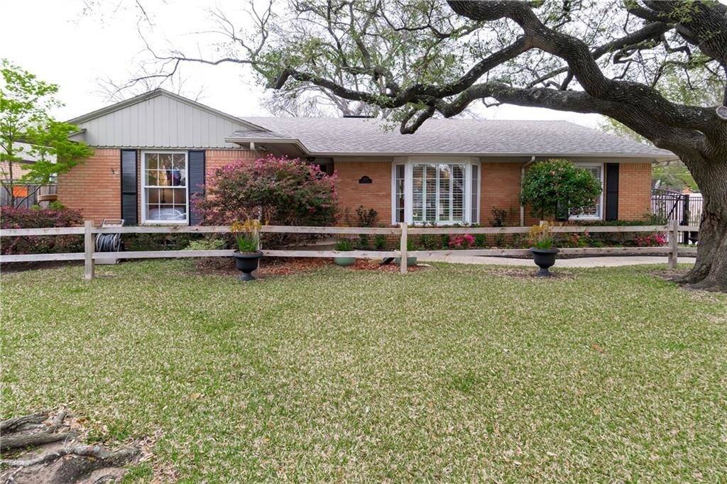 Primary Photo - 3571 Princess Ln