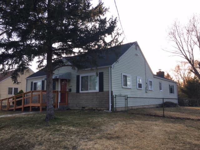 Building Photo - 2601 Millvale Ave