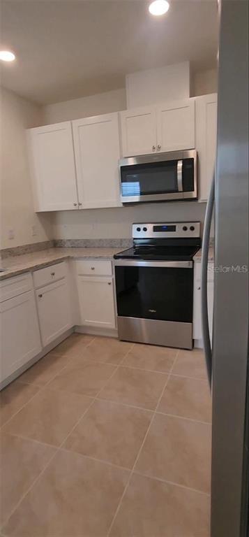 Foto del edificio - 565 Park Pl Blvd