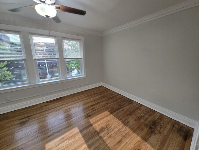 Building Photo - 4753 N Monticello Ave