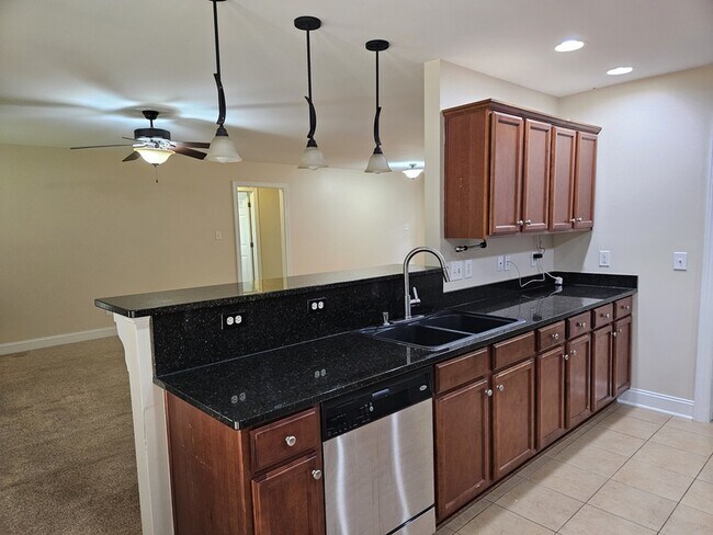 Building Photo - 550 Orchard Falls Dr