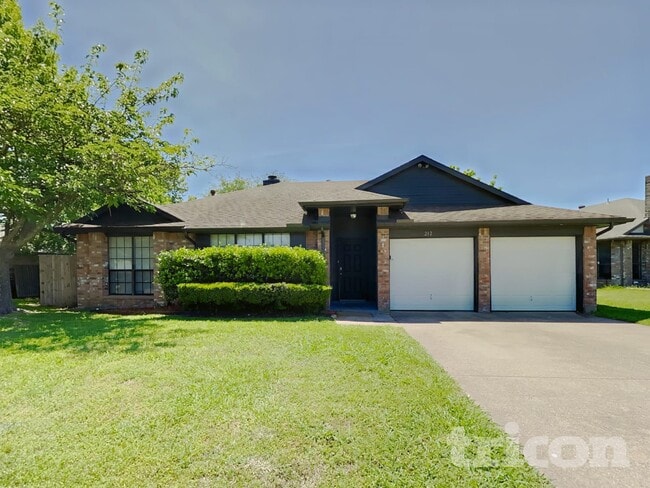 Building Photo - 212 Sunset Dr