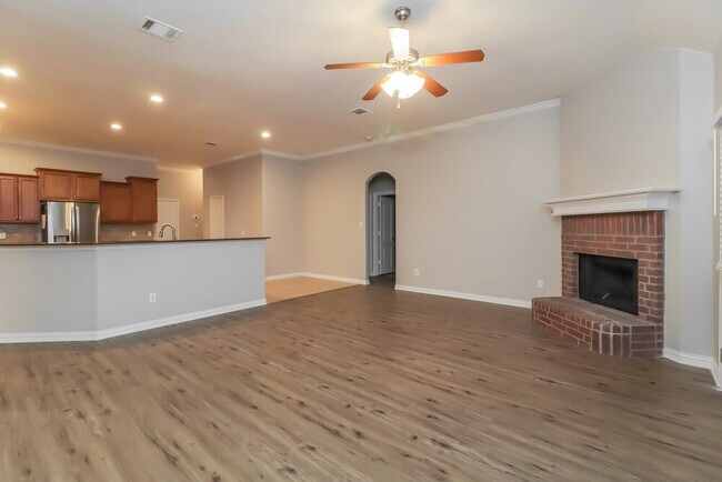 Foto del edificio - 1625 Salado Tr