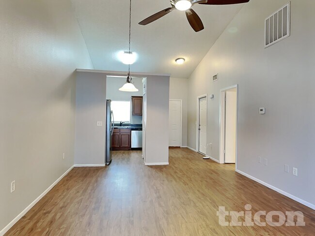 Foto del edificio - 3215 Timberline Rd