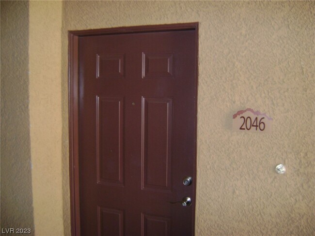 Foto del edificio - 8250 N Grand Canyon Dr