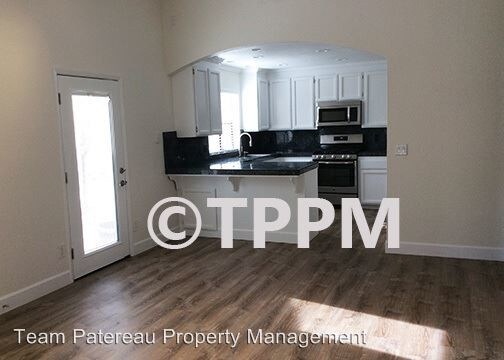 Building Photo - 8737 Toyon Ct