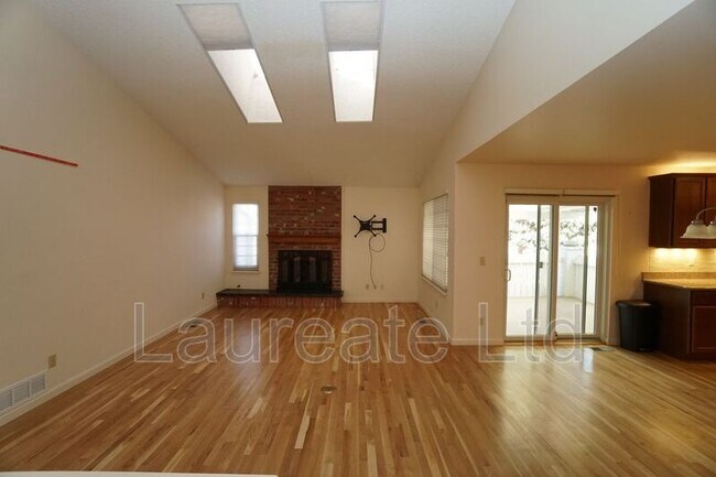 Foto del edificio - 13852 E Linvale Pl