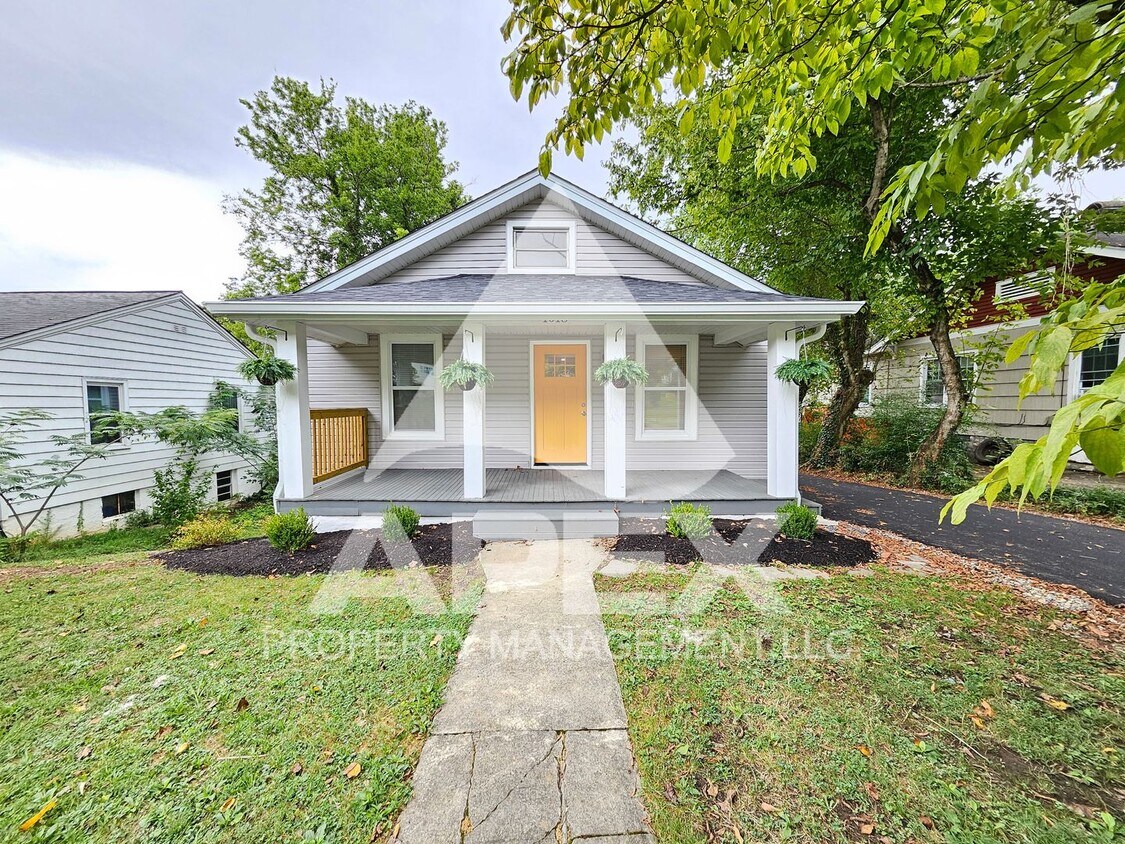 Primary Photo - Craftsman Style - 2Bd 1 Ba Single Family H...