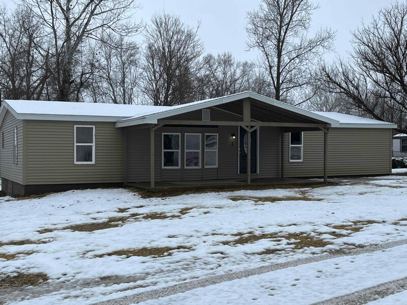 Foto principal - 534 County Farm Rd