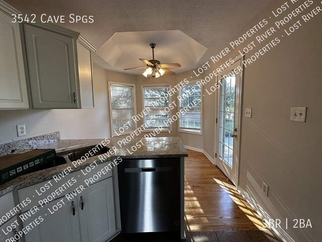 Foto del edificio - 3542 Cave Springs Ave