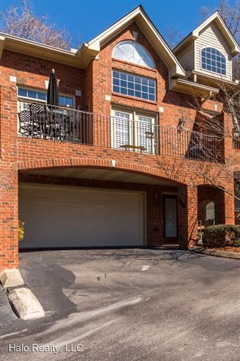 Primary Photo - 330 Riverstone Blvd