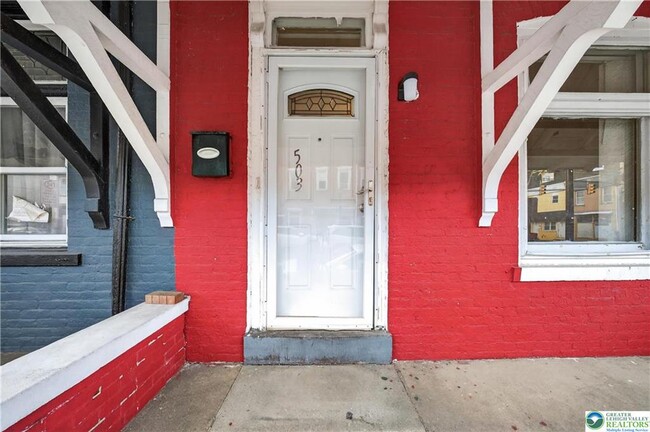 Foto del edificio - 503 W Gordon St