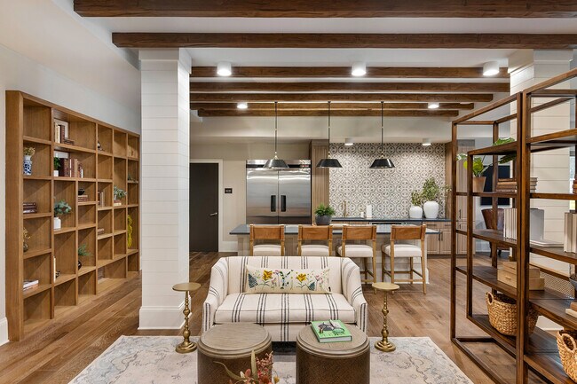 Casa club - Album Summit Pines