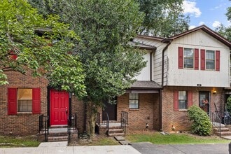 Building Photo - 646 Valley Crest Dr