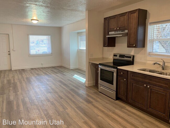 Building Photo - 3 br, 1 bath House - 1950 S 1100 W