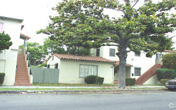 Primary Photo - 111 W 20th St