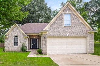 Building Photo - 6304 Kingsview Dr