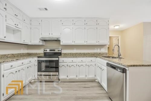 Building Photo - 5153 Winterberry Dr