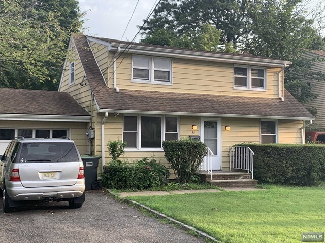 Primary Photo - 92 Hillside Ave
