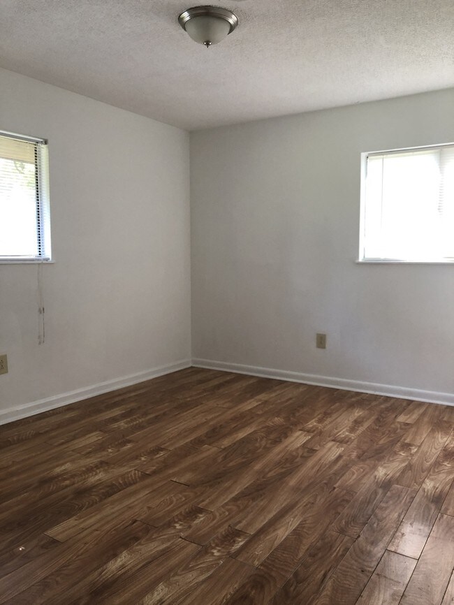 Building Photo - 1575 Secessionville FOR RENT!
